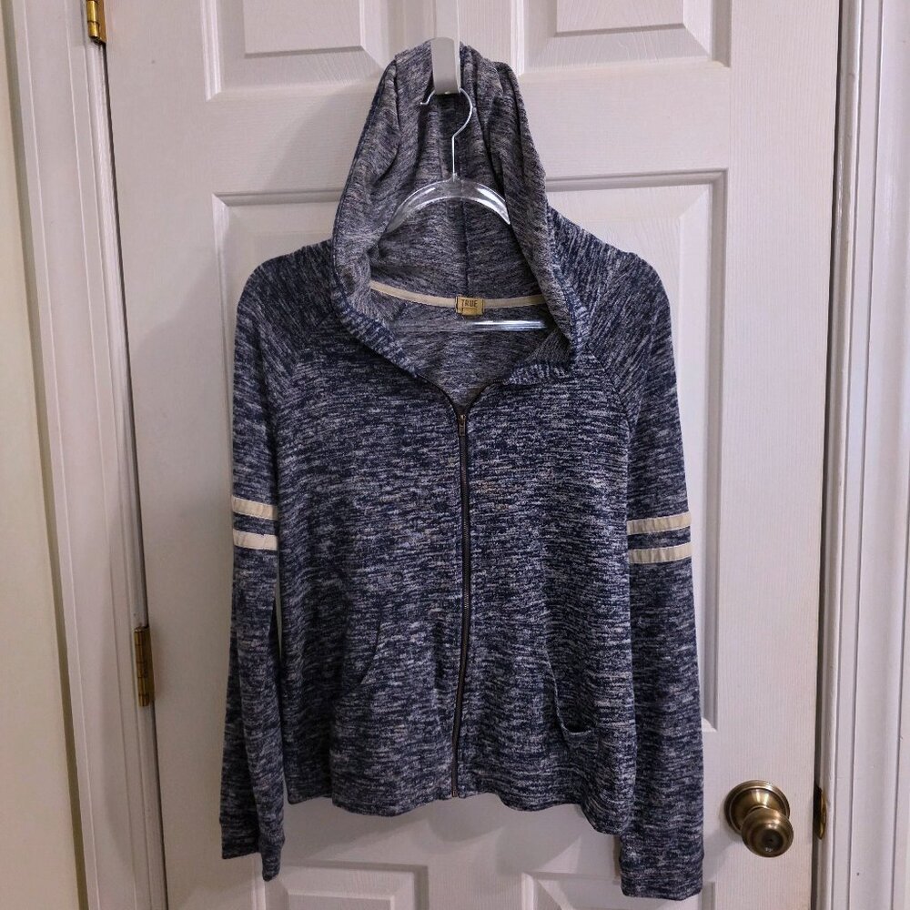 TRUE CRAFT Women’s Medium Zip-Up Hoodie – Blue Heather Knit